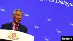 Thủ Tướng Singapore Lý Hiển Long dọc diễn văn chính tại Đối thoại Shangri-la Dialogue ở Singapore, ngày 31/5/2019.