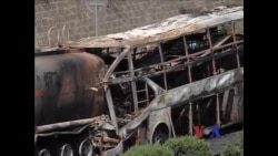 网民被诬是暴民 人肉搜索引争议 网民被诬是暴民 人肉搜索引争议