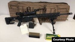 警方说孙文亮买的一支步枪和子弹(佛罗里达中部大学警察局图片)