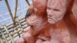 六四象征去留存疑 “国殇之柱”的创作者与港大展开拉锯战 六四象征去留存疑 “国殇之柱”的创作者与港大展开拉锯战