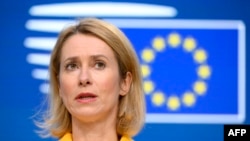 Perwakilan Tinggi Uni Eropa untuk Urusan Luar Negeri dan Kebijakan Keamanan Kaja Kallas mengadakan konferensi pers di markas besar Uni Eropa di Brussels, 24 Februari 2025. (Foto oleh John Thys/AFP)