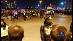 目睹残忍一幕:前面人倒下,后面踩上去 目睹残忍一幕:前面人倒下,后面踩上去