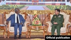 Mr. Kofi Annan နှင့် တပ်မတော်ကာကွယ်ရေး ဦးစီးချုပ် ဗိုလ်ချုပ်မှူးကြီး မင်းအောင်လှိုင် တွေ့ဆုံ