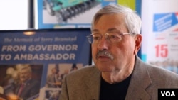 美国驻华大使布兰斯塔德在接受美国之音专访 (2017年12月23日)