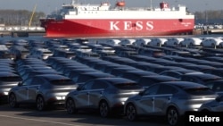 中国制造的小鹏电动汽车运抵比利时的泽布吕赫港。(2024年10月24日)