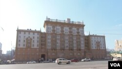 在莫斯科的美国大使馆(美国之音白桦拍摄)