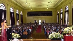 ရခိုင်ပြည်နယ်က မူဆလင်အကြောင်း စာအုပ်ထုတ်ရေး ဆိုင်းထားဖို့ မြန်မာအစိုးရကိုတိုက်တွန်း ရခိုင်ပြည်နယ်က မူဆလင်အကြောင်း စာအုပ်ထုတ်ရေး ဆိုင်းထားဖို့ မြန်မာအစိုးရကိုတိုက်တွန်း