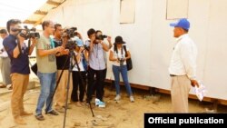 မြန်မာအစိုးရ ပြန်ကြားရေးဝန်ကြီးဌာနရဲ့ စီစဉ်ပေးမှုနဲ့ ပြည်တွင်းပြည်ပ သတင်းထောက်အဖွဲ့ ရခိုင်မြောက်ပိုင်း ကို ရောက်ရှိ။ (ဧပြီ ၂၄-၂၀၁၈) သတင်းဓာတ်ပုံ- MOI