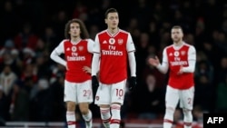 အာဆင်နယ်လ်အသင်းရဲ့ ဂျာမန်နိုင်ငံသား နာမည်ကျော် အလယ်တန်း တိုက်စစ်ကစားသမား Mesut Ozil